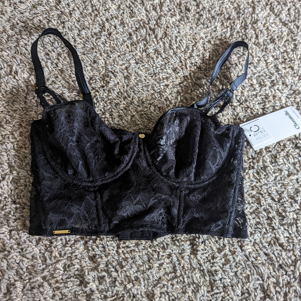 Chantelle bra